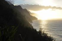 Fim de tarde glorioso na Na'Pali Coast, costa norte do Kauai, no Havaí